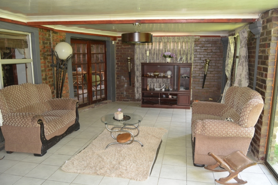 5 Bedroom Property for Sale in Riebeeckstad Free State